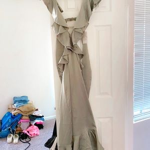 Show me your mumu Zoey Midi Dress in moss green luxe satin. New with tags.